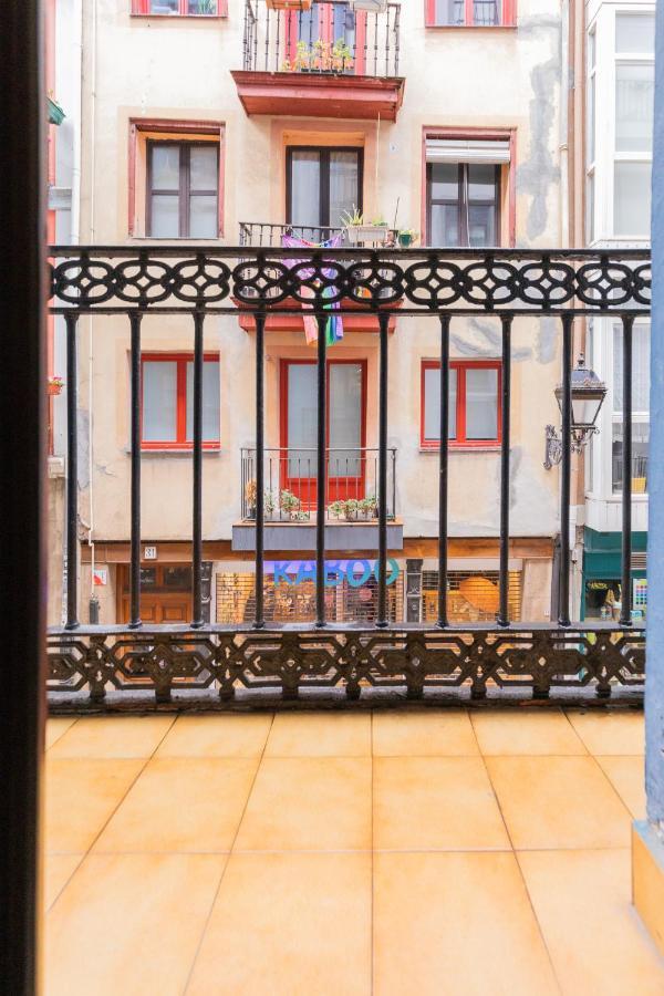 Beautiful Old Town By Next Stop Bilbao Luaran gambar
